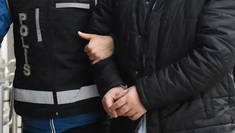 Otobüste Uyuşturucu Araması: Güvenlik Düzenlemeleri ve Toplum Üzerindeki Etkisi