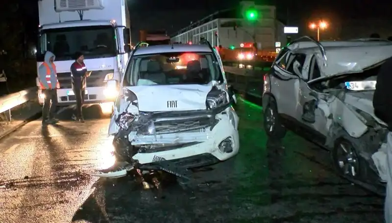 İstanbul'da Zincirleme Kaza: Dikkatsizlik Can Alıyor