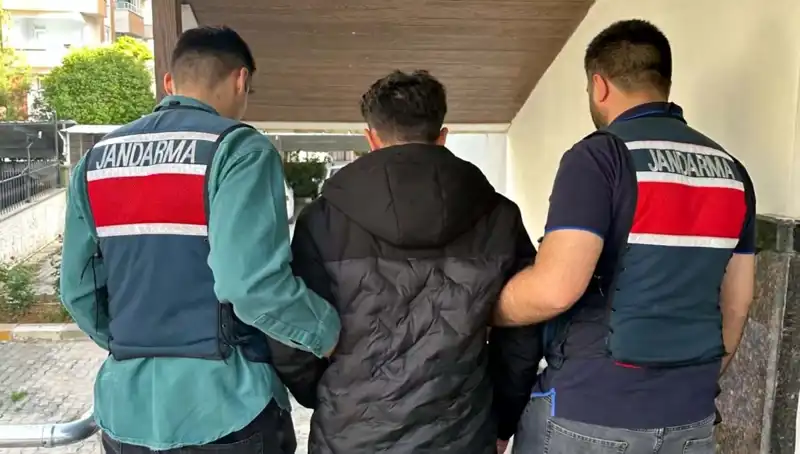 Dört İlde Dolandırıcılık Operasyonu: 35 Kişi Tutuklandı, Felsefi Yansımalar
