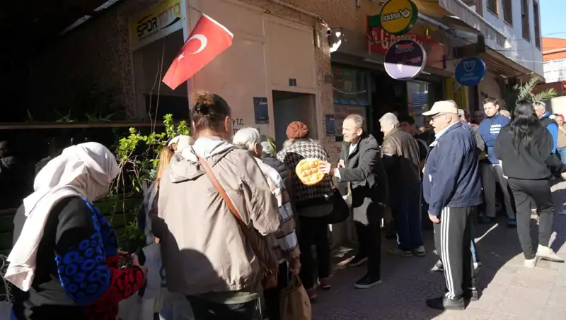 13 Yıllık Gelenek: Ramazan'da İhtiyaç Sahiplerine Yardım Eli Uzatılıyor