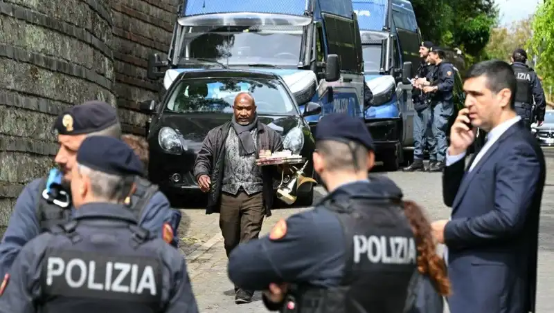Roma'da Nükleer Müzakereler: İran ve ABD Arasındaki Tarihi Toplantı