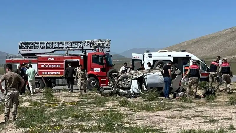 Van'da Meydana Gelen Acı Kaza: 4 Hayat, 2 Yaralı