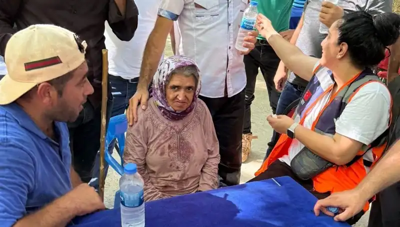 3 Gün Kaybolan Kadın, Piknikçilerin Yardımıyla Hayatta Bulundu