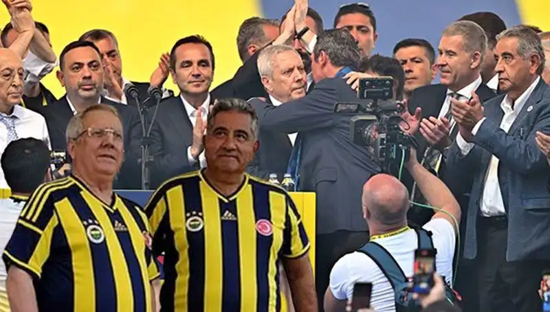 Mahmut Uslu'dan Ali Koç'a Hızla Gelişen İstifa ve Adaylık Çağrısı
