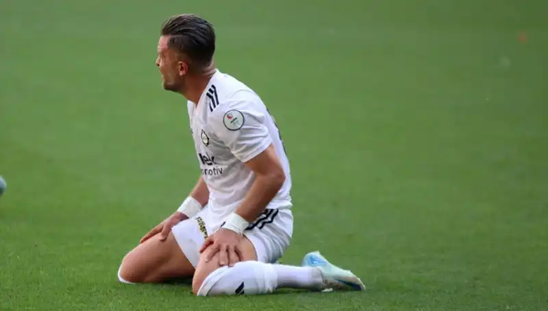 Futbol Kulüplerinin Krise: Küme Düşme, Haciz, ve Puan Silme Cezası!