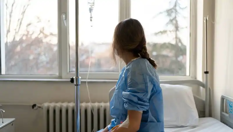 27 Yaşındaki Kadının Meme Kanseri Hikayesi: Doktorlar "Ciddi Değil" Demişti