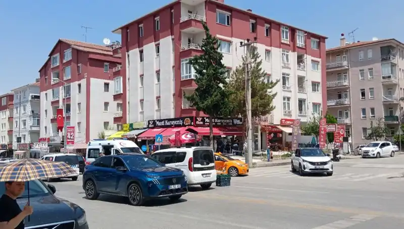 Taksi ve Otomobil Kazası: Sürücülerin Şanssız Anı ile Karşılaşması