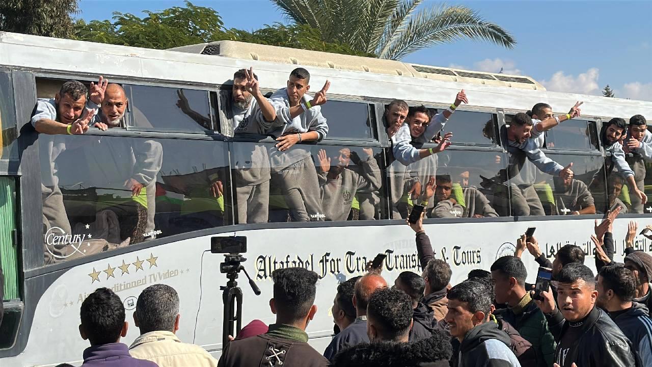 İsrail ve Filistin Arasında Rehine Takası Gerçekleşti