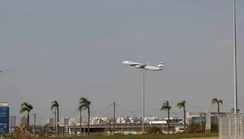 Yemenli Husiler, Ben Gurion Havalimanı'nı Hedef Alarak Saldırı Düzenledi