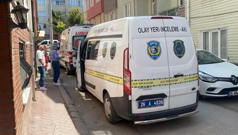 İki Çocuk Babası Adamın Evinin İçindeki Gizemli Ölümü