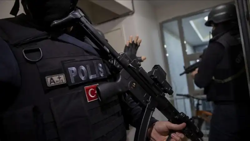 Tüm Türkiye’yi Kapsayan Dev Uyuşturucu Operasyonu: 516 Gözaltı!