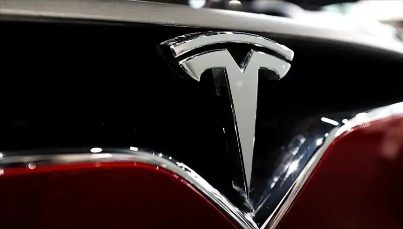 Tesla'nın FSD Tartışması: Ucuz Model Çıkacak mı?