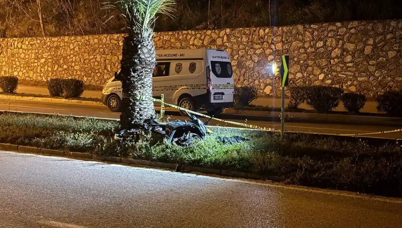 : Tıp Fakültesi Öğrencisi Motosiklet Kazasında Hayatını Kaybetti