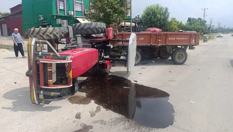 Traktör ile Otomobil Çarpıştı: Yaralıların Durumu Ciddiyetini Koruyor