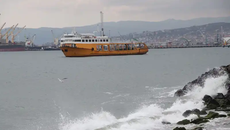 Tekirdağ'da Poyrazın Deniz Ulaşımına Olumsuz Etkisi: Neler Oluyor?