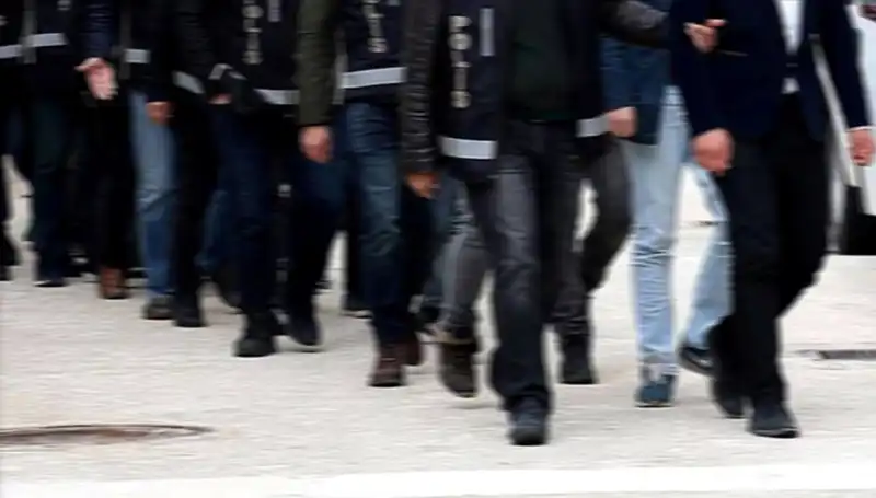 Feminist Duruşun Arkasındaki Tehlike: Balkız Tuzağı Nedir?