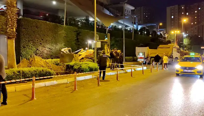 Alışveriş Merkezi Girişinde Doğalgaz Paniği: Ne Oldu?