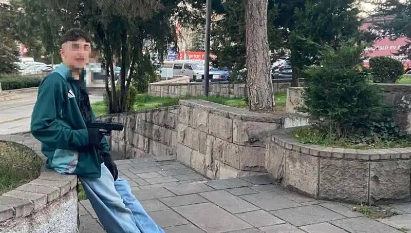 Yol Verme Kavgasında Aile İçi Dram: Üç Kardeş ve Baba Tutuklandı