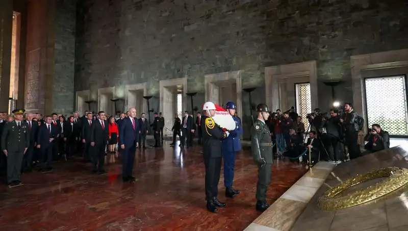 Devlet Erkanı Anıtkabir’de: Ata’yı Anma Törenlerinin Önemi