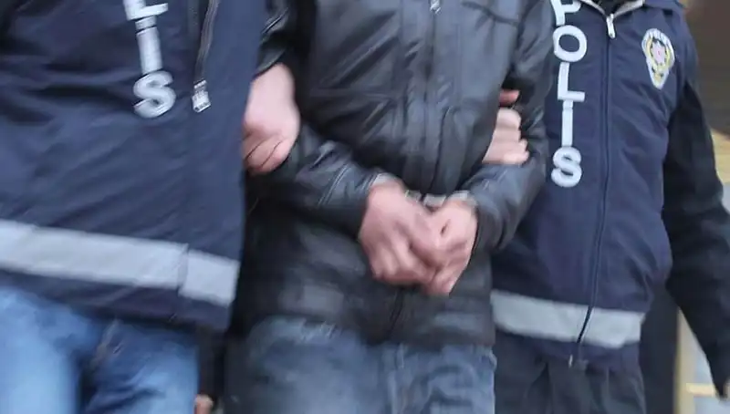 Erzincan'da Uyuşturucu Operasyonu: 10 Kişi Tutuklandı
