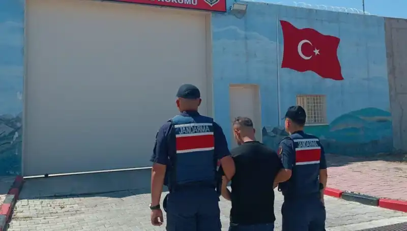 Afyon'da Suç Çetesi Çökertildi: 9 Kişi Yakalandı